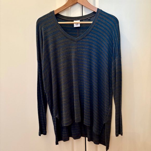 CAbi Hybrid Stripe Tee - Picture 5 of 6